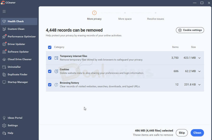 CCleaner 7 Health Check window showing privacy cleanup options including cookies, browsing history, and temporary internet files with total space to clean